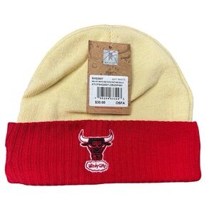 Mitchell & Ness Bulls Windy City Beanie Cream Red NBA Hat BNWT Streetwear